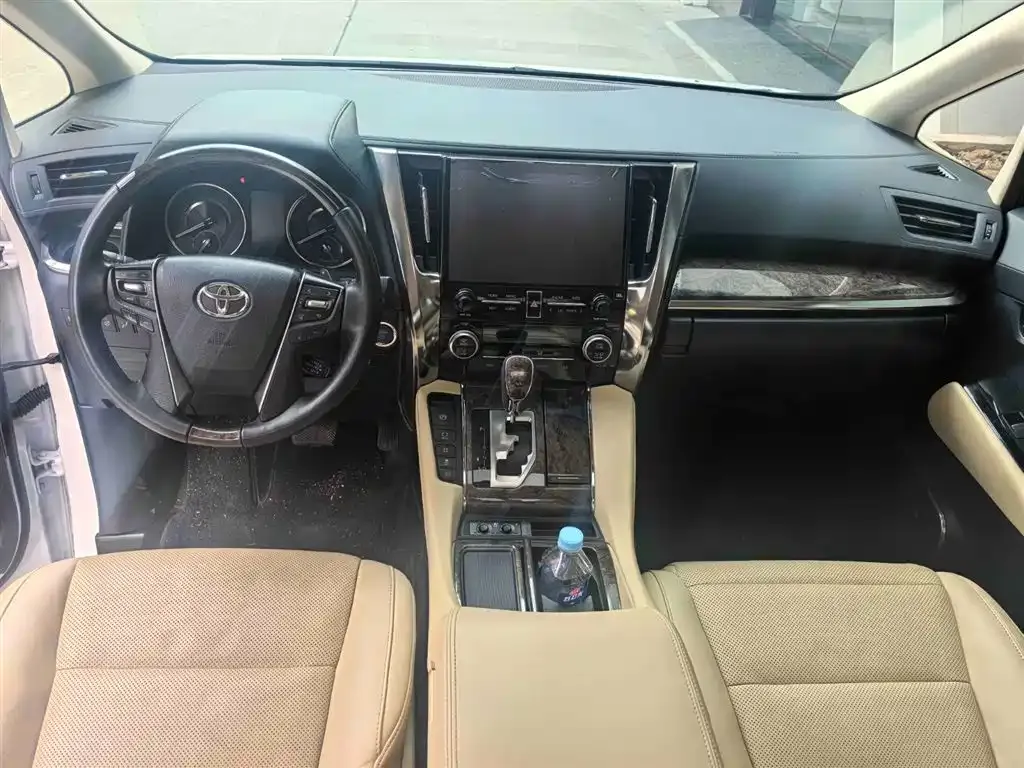 Toyota Vellfire 2023 из CN, фото 7