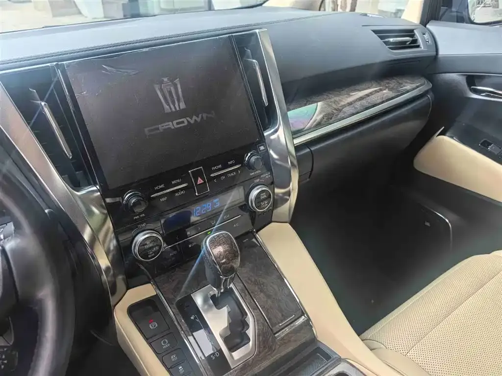 Toyota Vellfire 2023 из CN, фото 8