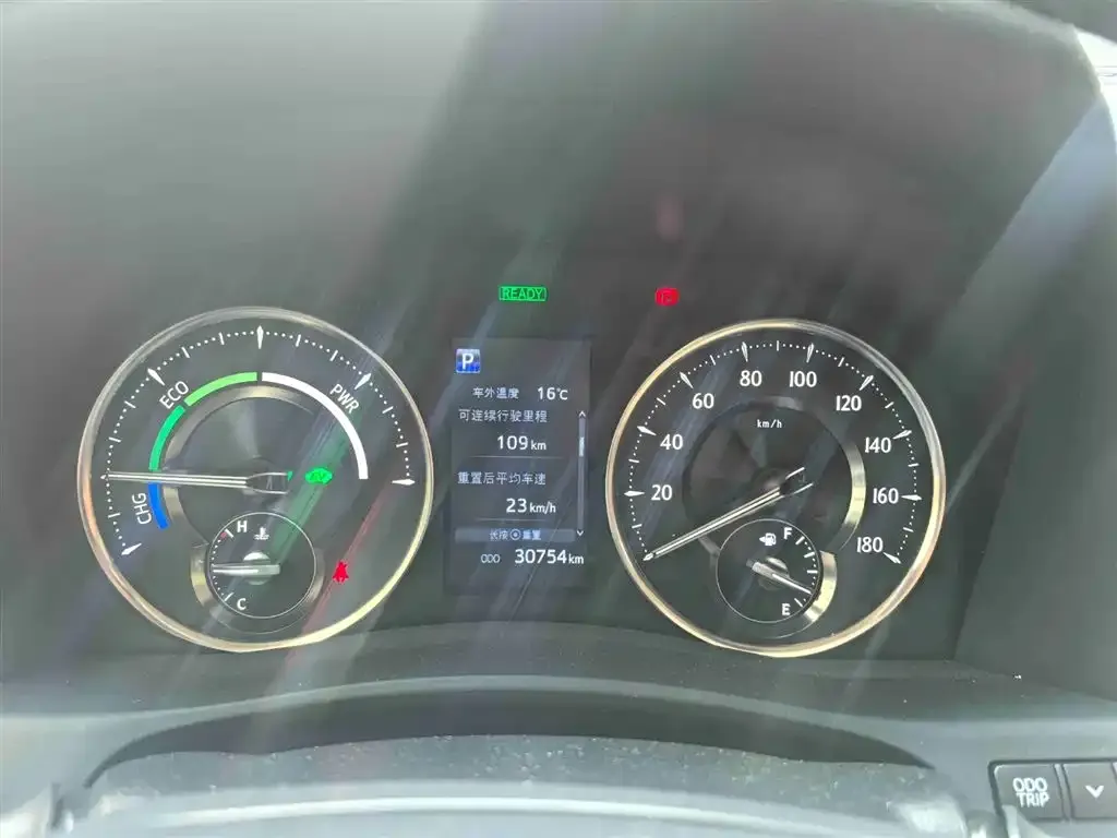 Toyota Vellfire 2023 из CN, фото 9