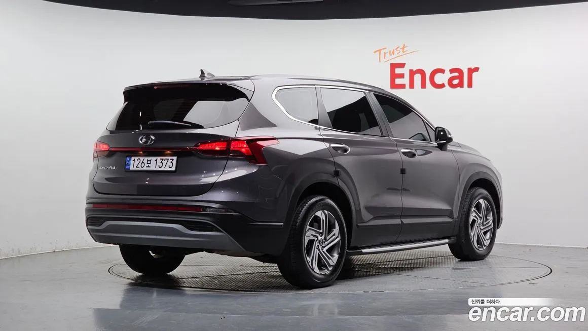 Hyundai Santafe 2023 из KR, фото 2