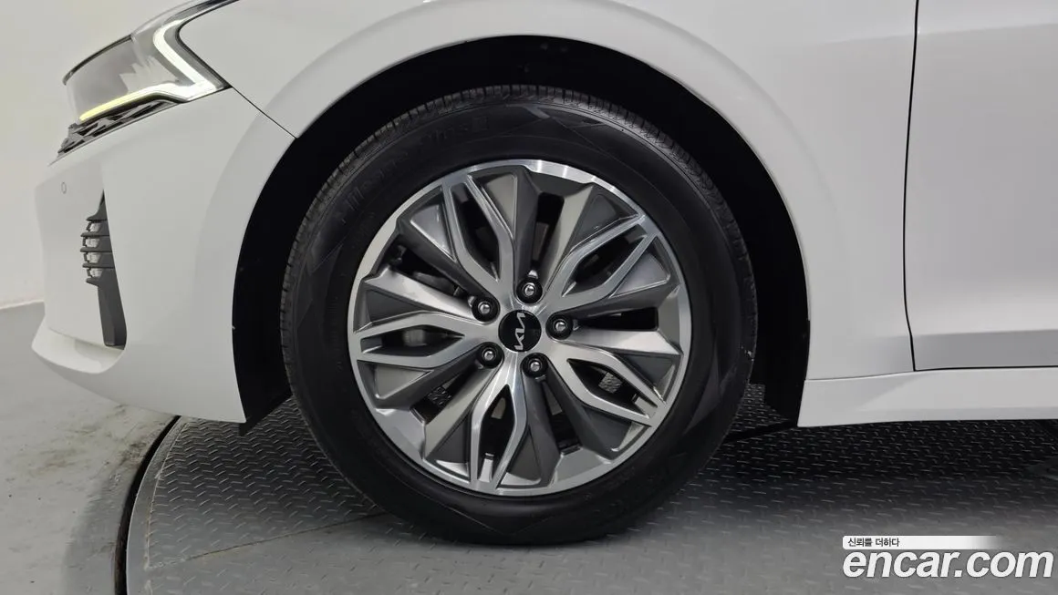 Kia K5 2023 из KR, фото 5