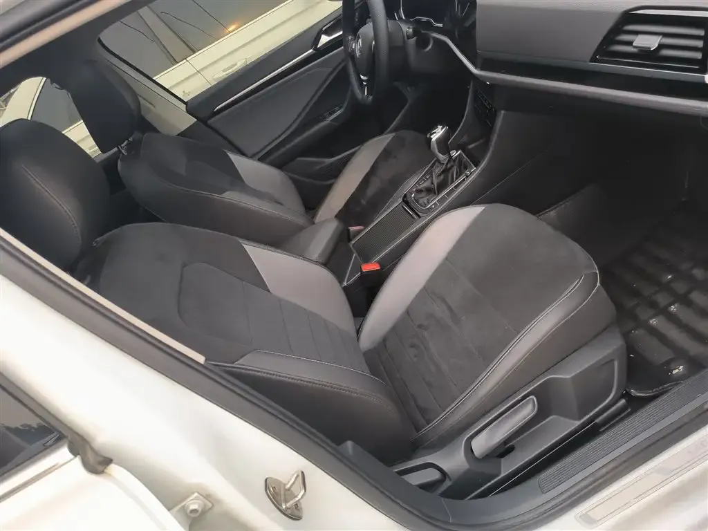 Volkswagen Sagitar 2021 из CN, фото 3