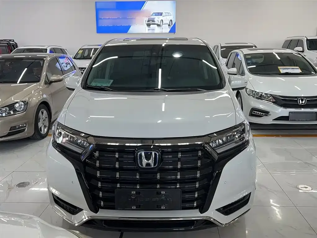 Honda Elysion 2022 из CN, фото 7