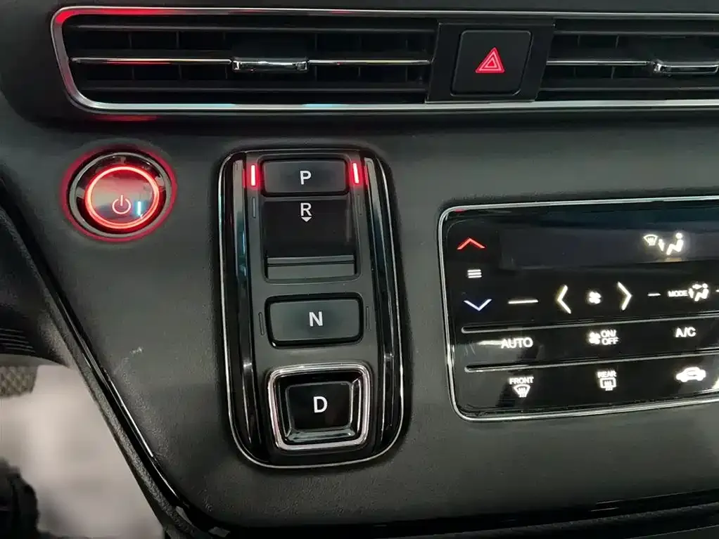 Honda Elysion 2022 из CN, фото 9