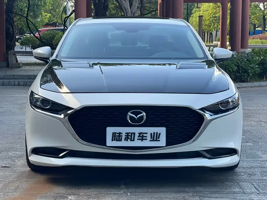 Mazda 3 Axela — фото 2