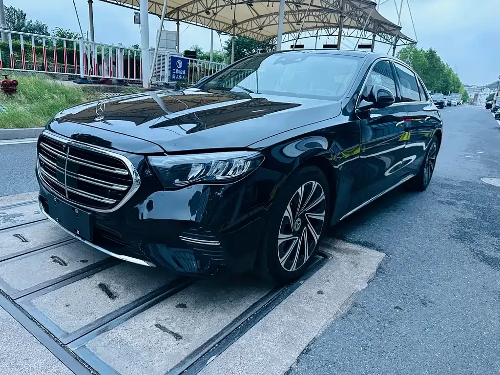 Mercedes-Benz E-Class 2025 из CN, фото 1