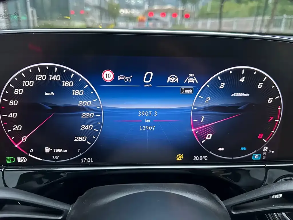 Mercedes-Benz E-Class 2025 из CN, фото 10