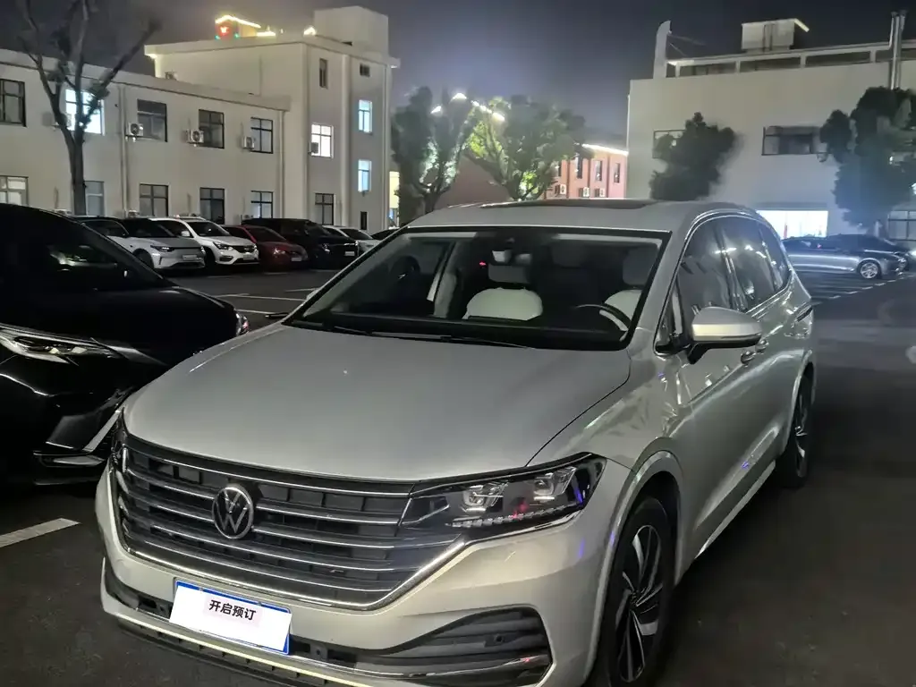 Volkswagen Viloran 2022 из CN, фото 2