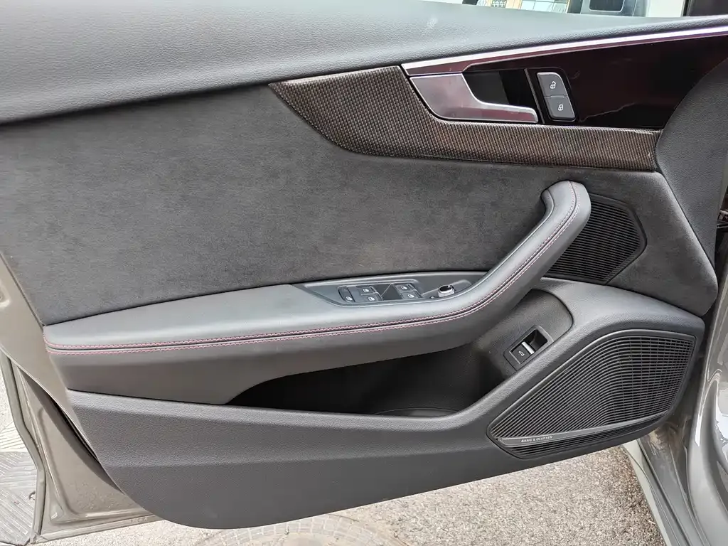 Audi S4 2024 из CN, фото 8