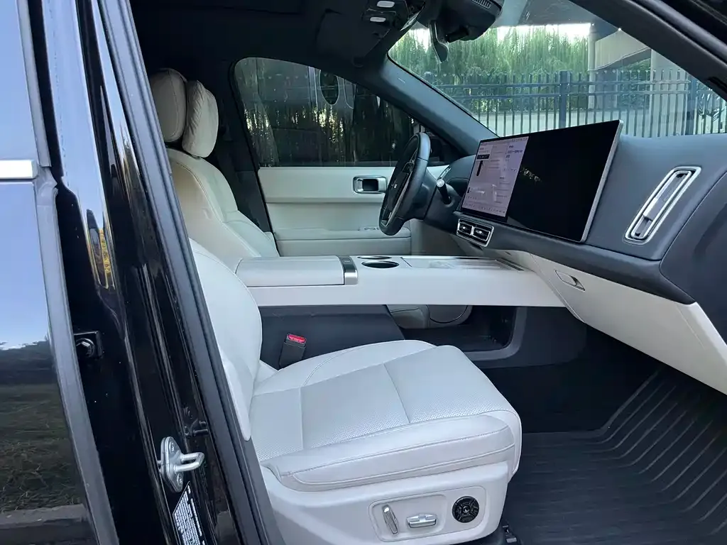 Li Auto L6 2024 из CN, фото 10