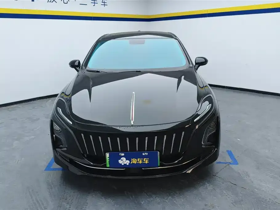 Hongqi E-QM5 2024 из CN, фото 2