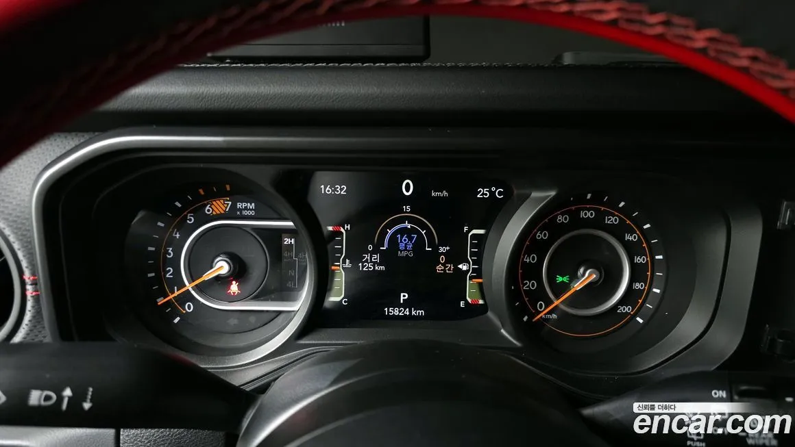 Jeep Wrangler 2024 из KR, фото 8