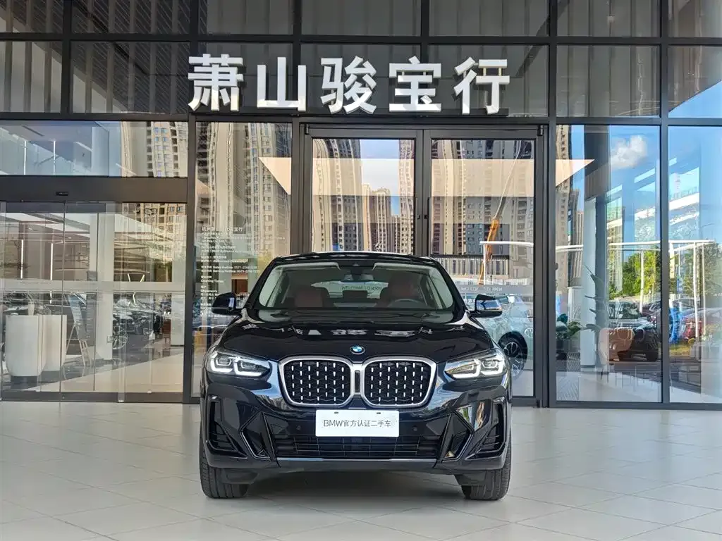 BMW X4 — фото 4