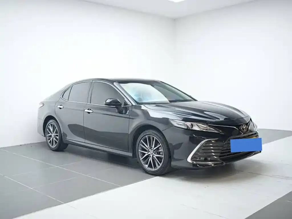 Toyota Camry 2022 из CN, фото 2