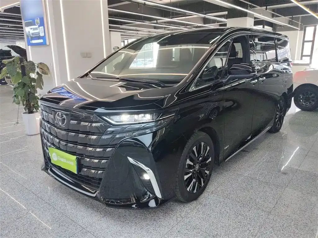 Toyota Alphard 2023 из CN, фото 1