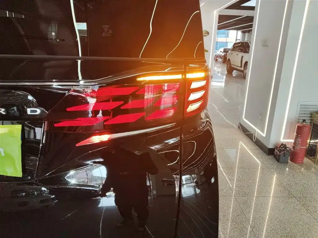 Toyota Alphard 2023 из CN, фото 8