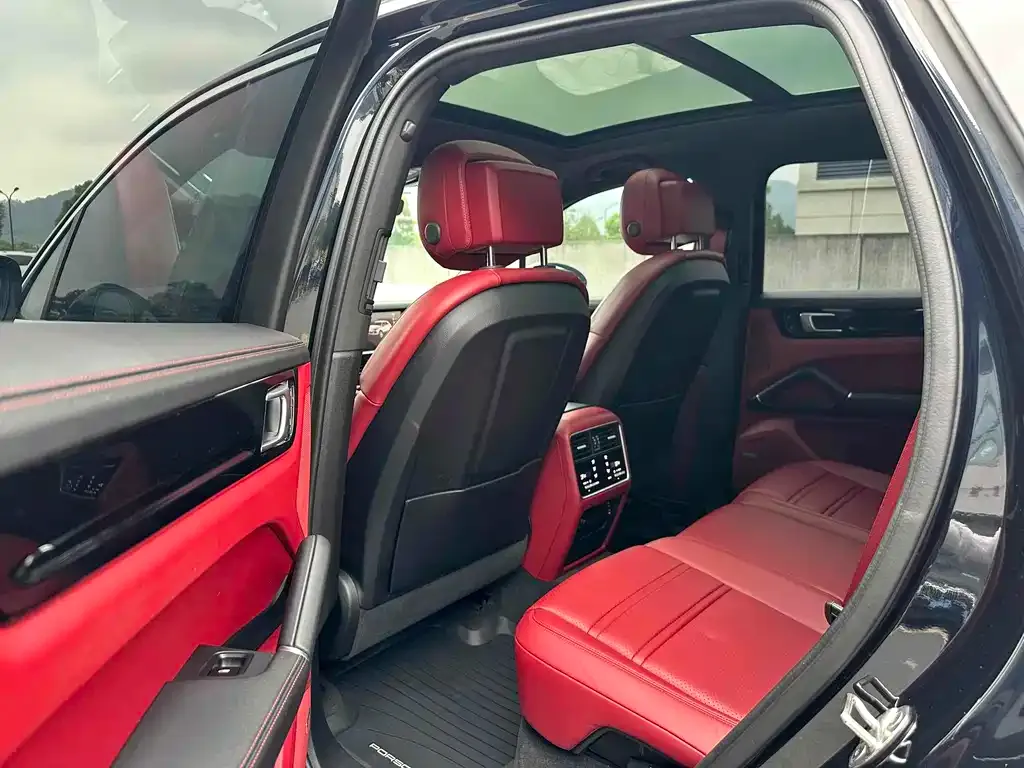 Porsche Cayenne Hybrid 2022 из CN, фото 10