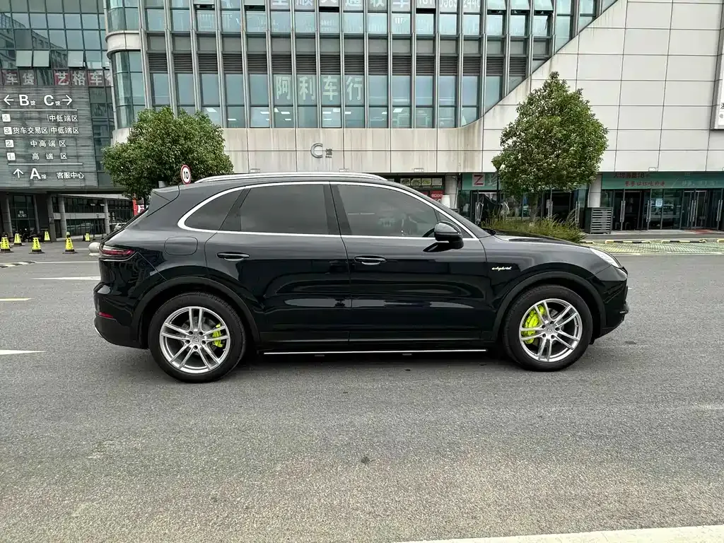 Porsche Cayenne Hybrid 2022 из CN, фото 5
