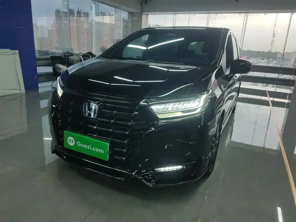 Honda Elysion 2023 из CN, фото 1