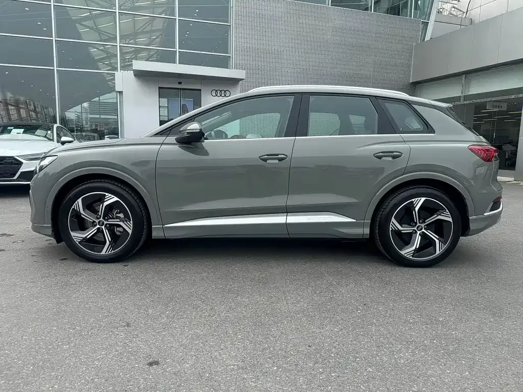 Audi Q4 e-tron 2024 из CN, фото 2
