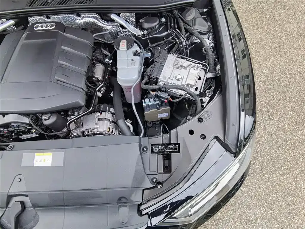 Audi A6L 2022 из CN, фото 8