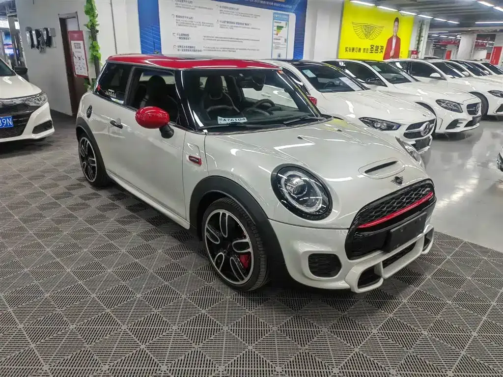MINI JCW (John Cooper Works) 2021 из CN, фото 3