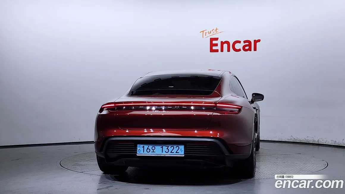 Porsche Taycan 2022 из KR, фото 4