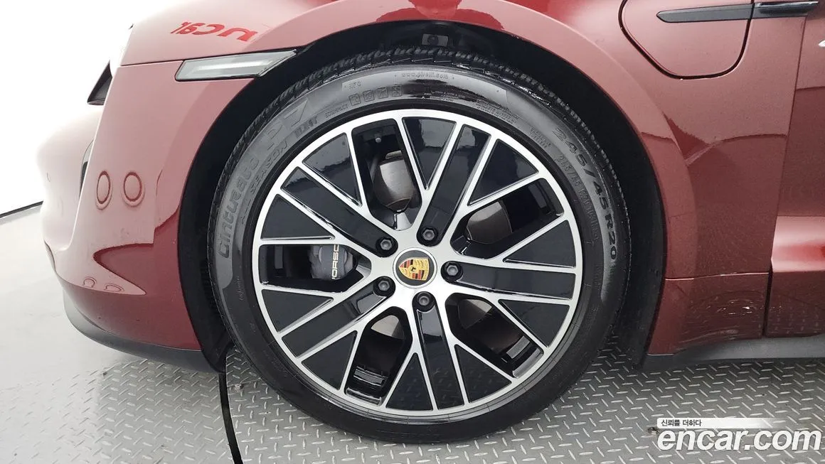 Porsche Taycan 2022 из KR, фото 5