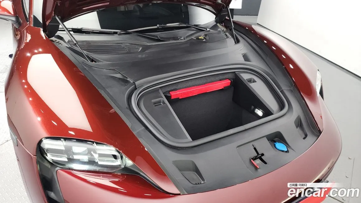 Porsche Taycan 2022 из KR, фото 6