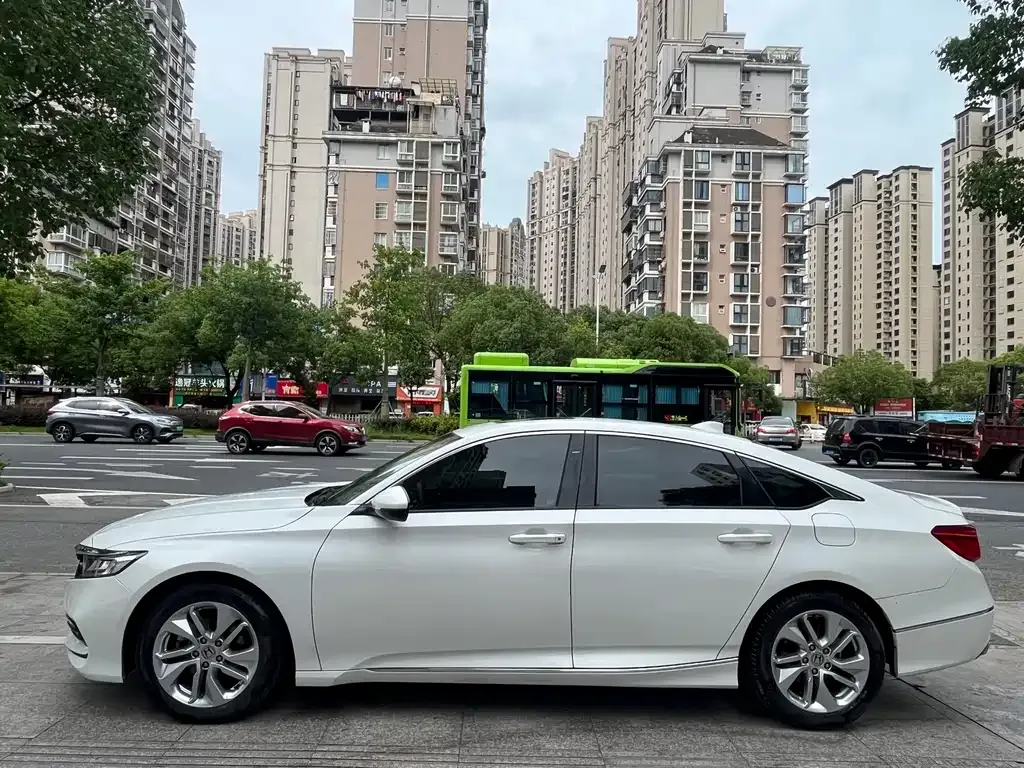 Honda Accord 2021 из CN, фото 10