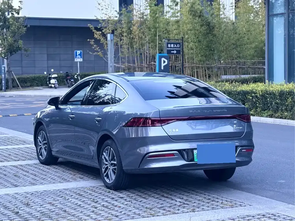 BYD Qin PLUS 2023 из CN, фото 6