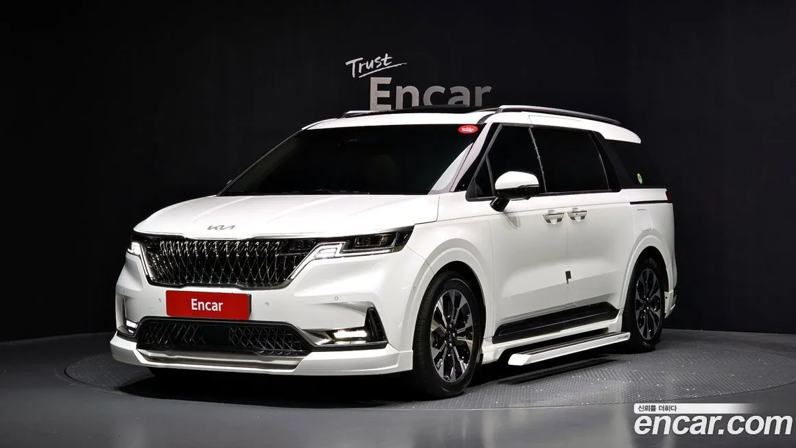 Kia Carnival — фото 1
