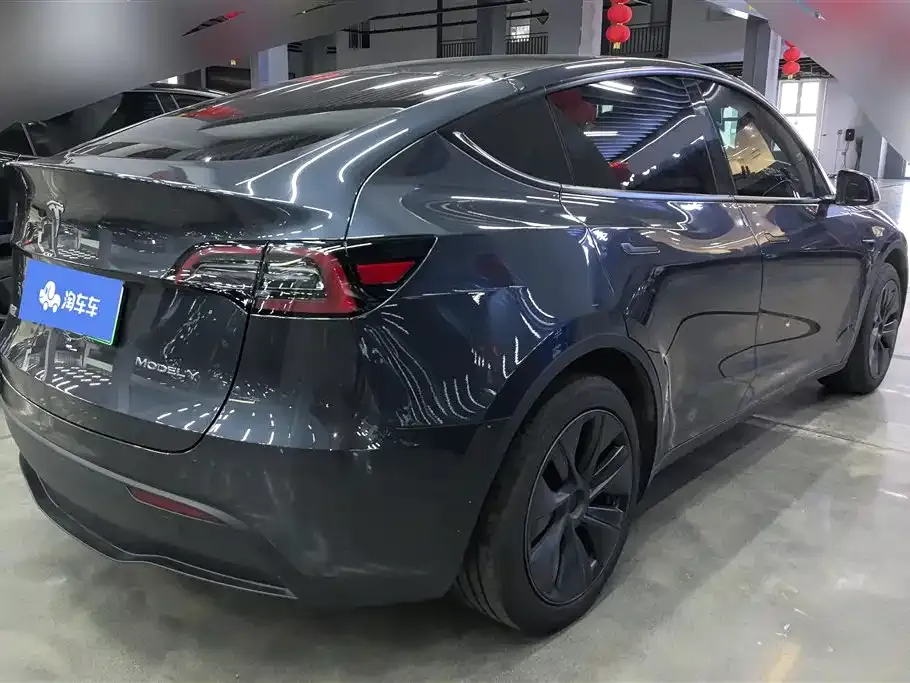 Tesla Model Y 2024 из CN, фото 3