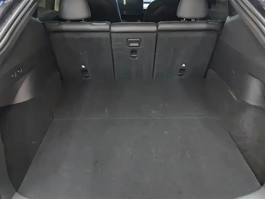 Tesla Model Y 2024 из CN, фото 4