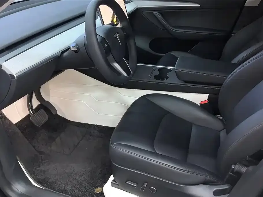 Tesla Model Y 2024 из CN, фото 9