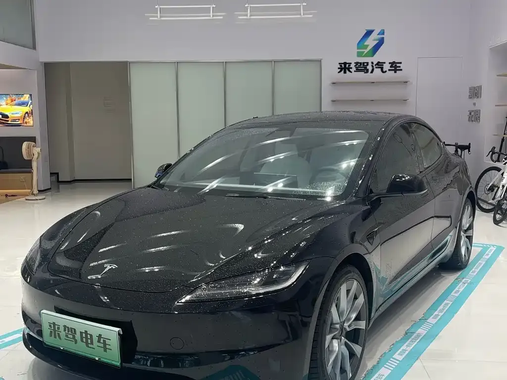 Tesla Model 3 2023 из CN, фото 1