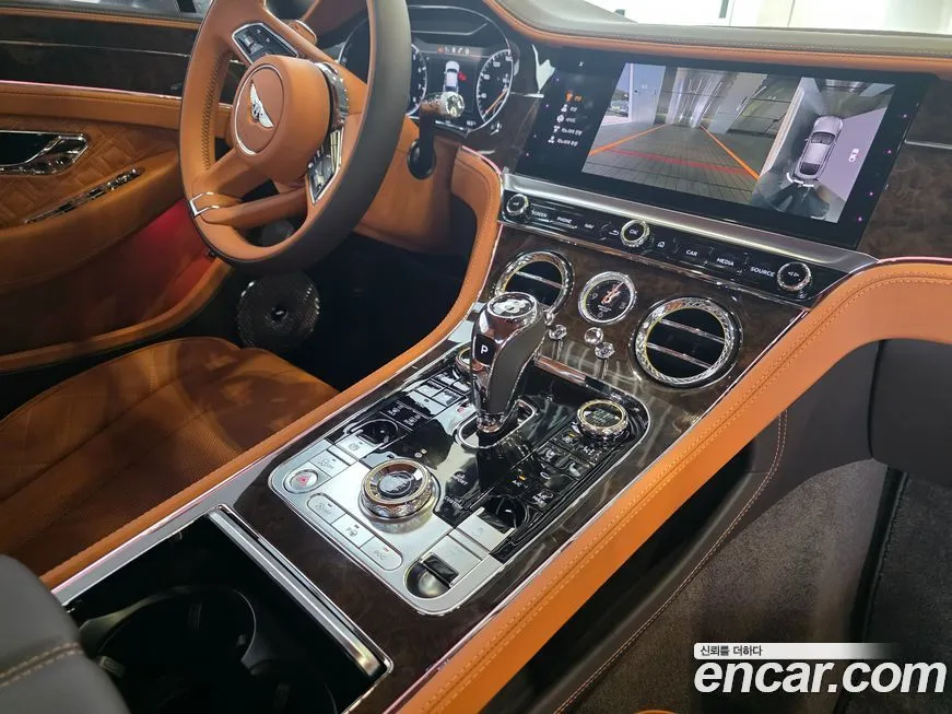 Bentley Continental 2023 из KR, фото 7