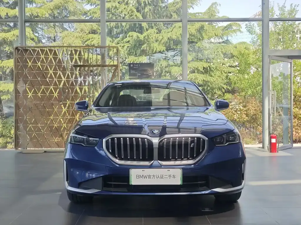 BMW i5 2024 из CN, фото 2