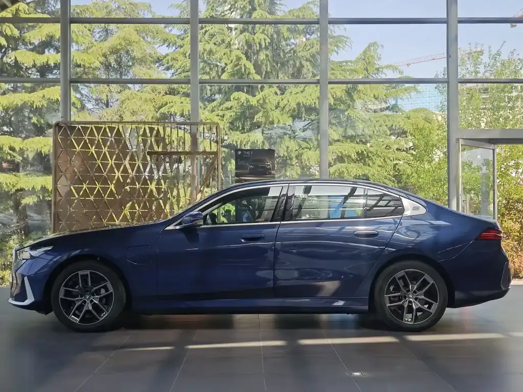 BMW i5 2024 из CN, фото 3