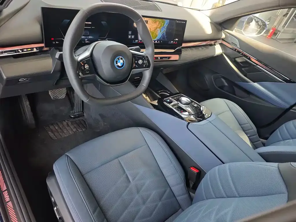 BMW i5 2024 из CN, фото 6