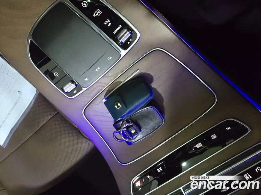 Mercedes-Benz E-Class 2023 из KR, фото 9