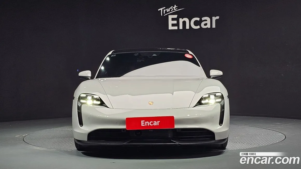 Porsche Taycan 2022 из KR, фото 3