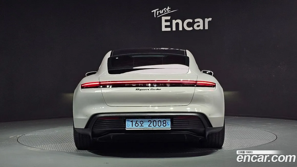 Porsche Taycan 2022 из KR, фото 4
