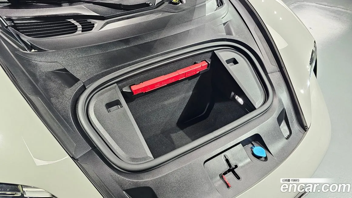 Porsche Taycan 2022 из KR, фото 6