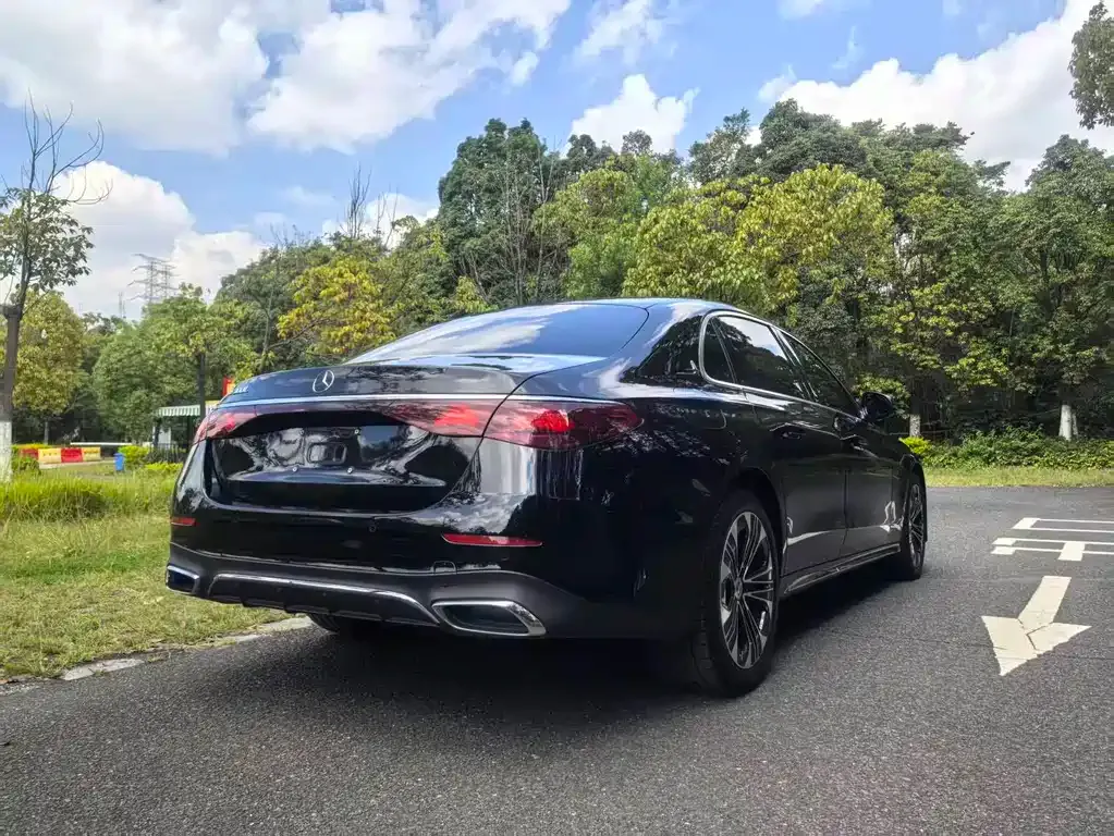 Mercedes-Benz E-Class 2024 из CN, фото 6