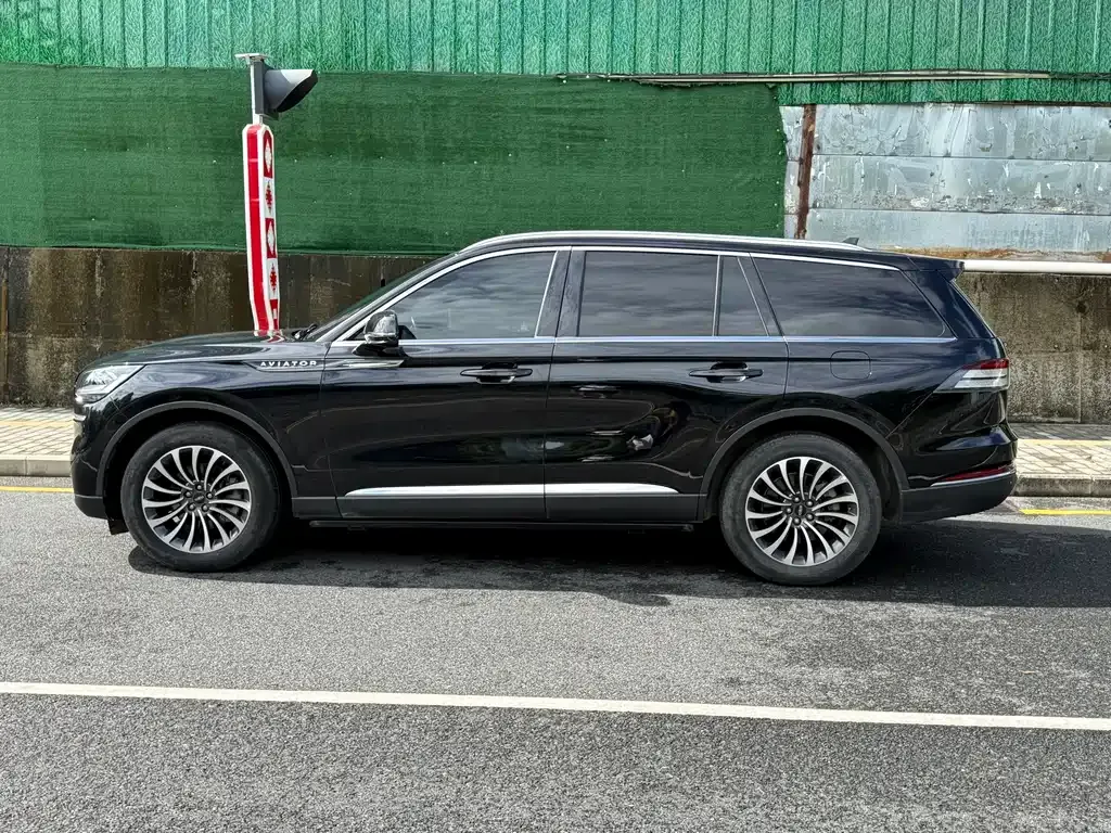 Lincoln Aviator 2022 из CN, фото 7
