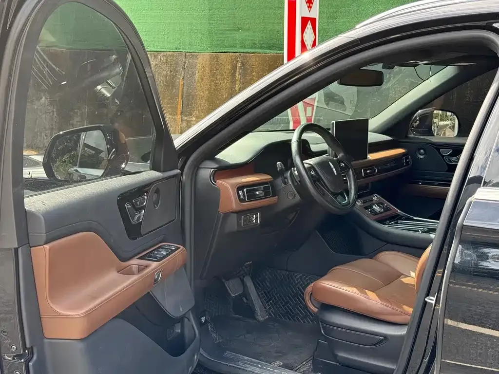 Lincoln Aviator 2022 из CN, фото 8