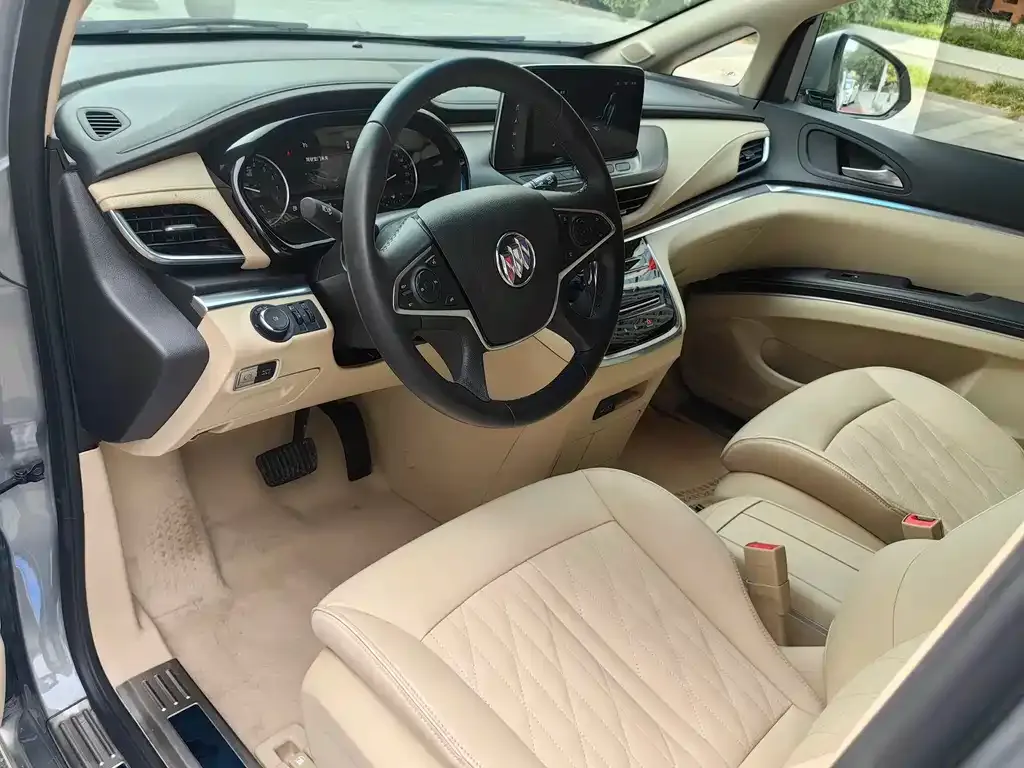 Buick GL8 2023 из CN, фото 10