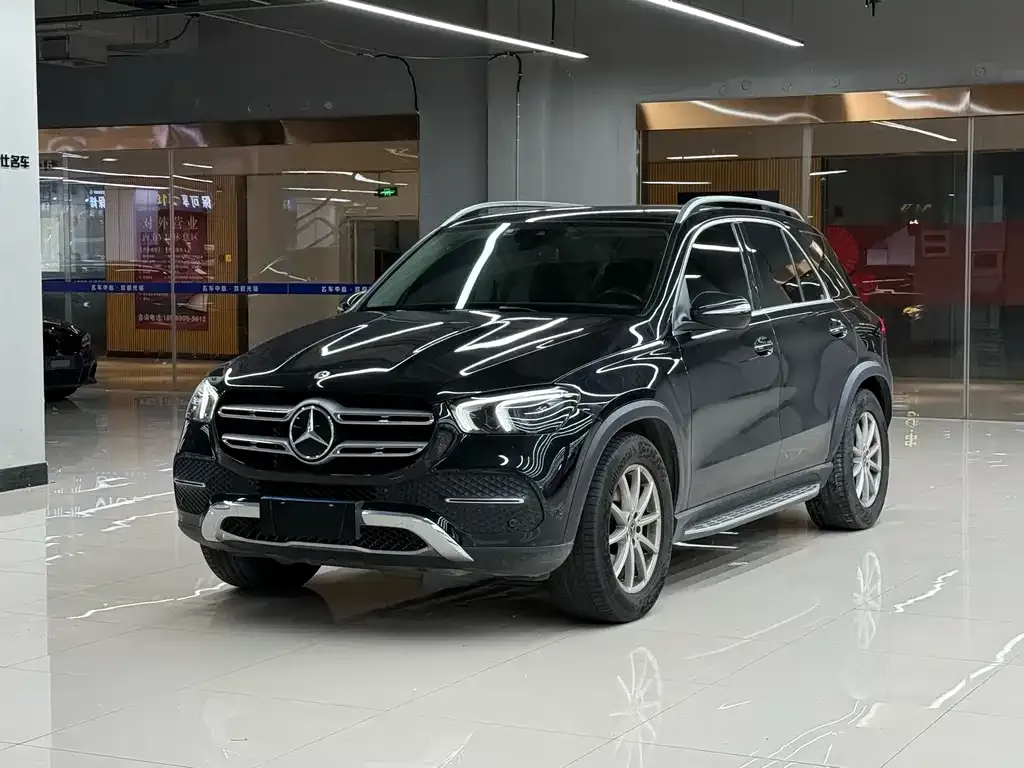 Mercedes-Benz GLE — фото 1