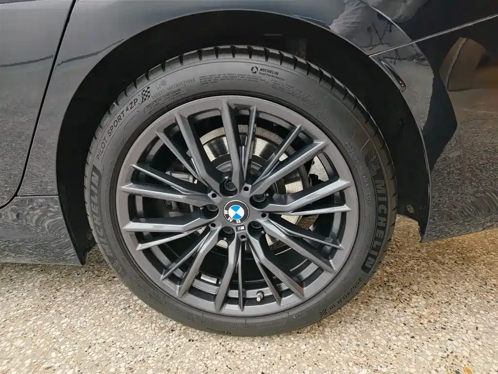 BMW 3 Series 2023 из CN, фото 7